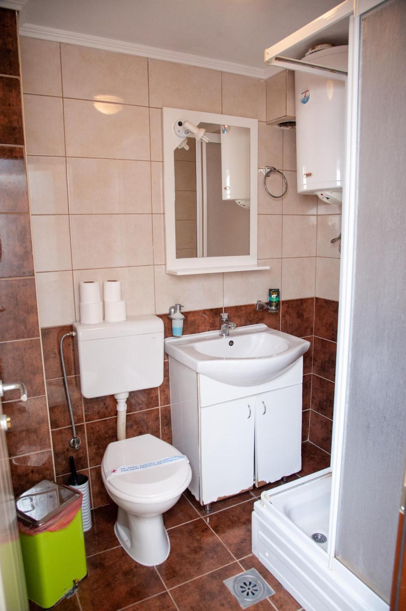 Hotel North City Titova Mitrovica 外观 照片
